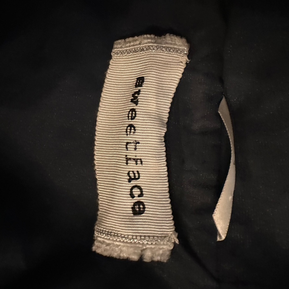 Designed trench coat - Picture 12 of 16